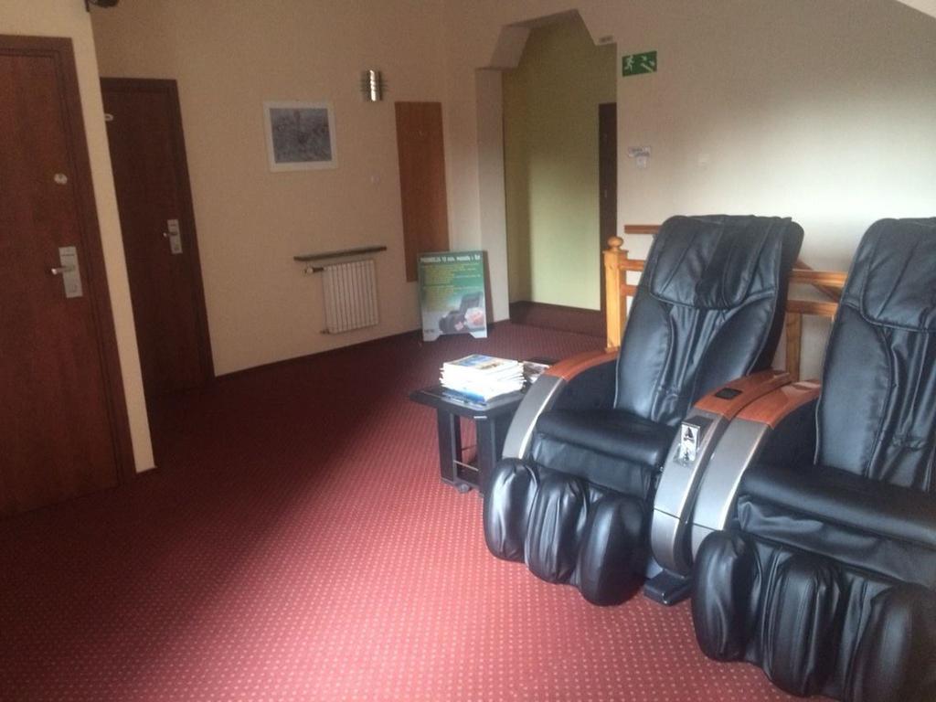 Rezydencja Parkowa Hotel Warschau Buitenkant foto